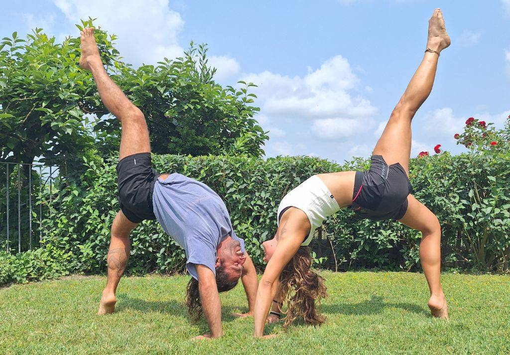 Agnese e Stefano in ponte ad una gamba